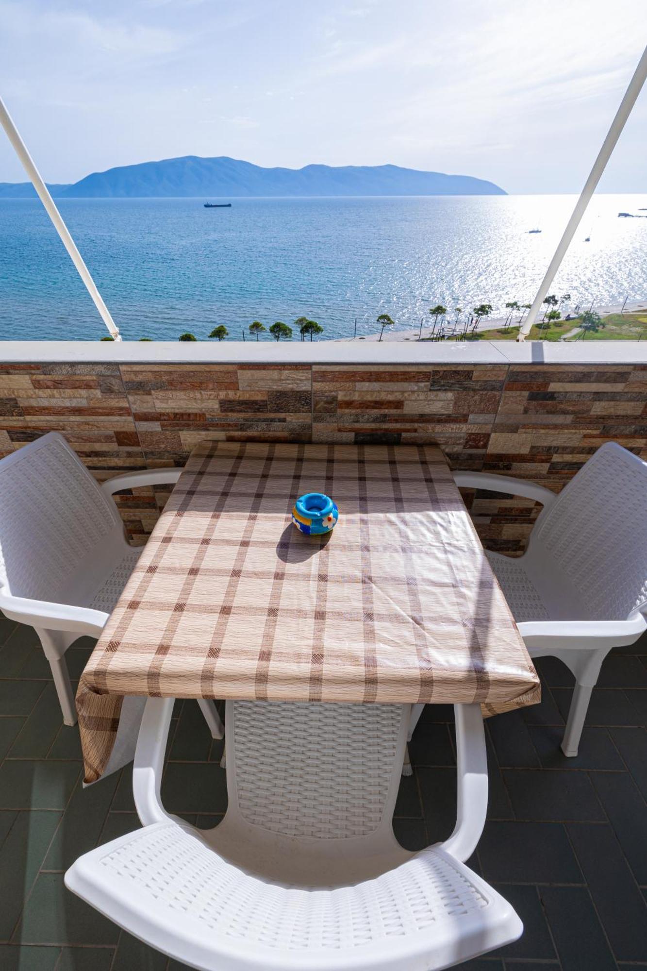Lucas Apartments Rental Vlorë Exterior foto